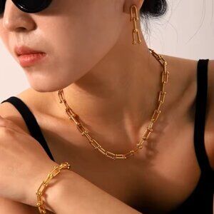 Graduated Gold Link Necklace,Bracelet, Earrings Set